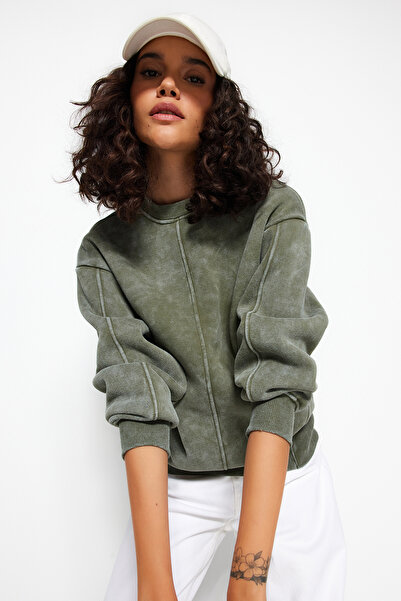 Trendyol Collection Khaki antik/halvány hatású, vastag belső polár normál/normál szabású kötött pulóver TWOAW24SW00270