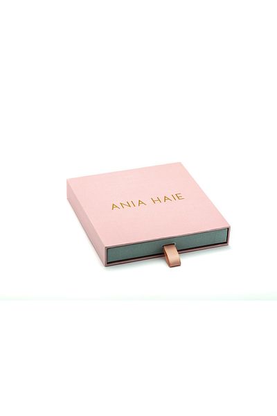 Ania Haie Ahır Ahır