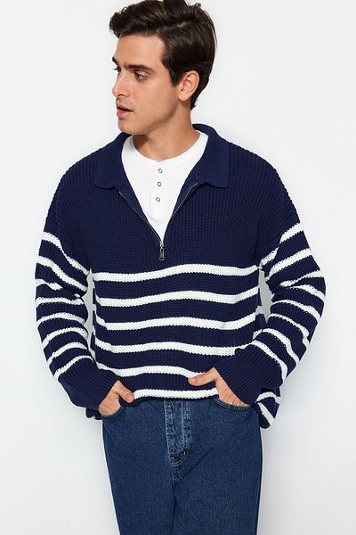 Trendyol Collection Polo nyakú csíkos sötétkék túlméretes kötöttáru pulóver - TMNAW24KZ00018