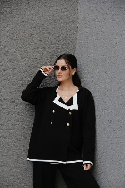 Julishop Set aus zweireihiger Strickjacke und Acrylhose mit vier Knöpfen in Schwarz und Gold