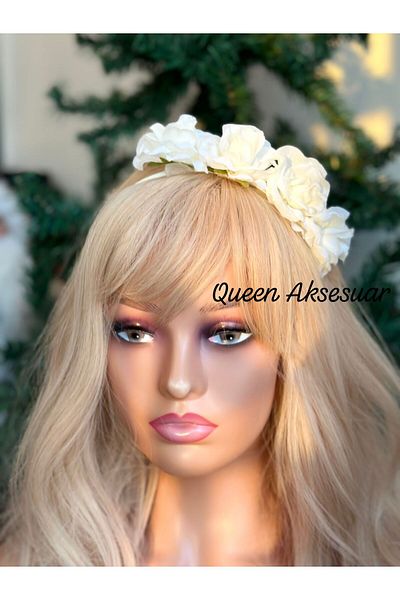 QUEEN AKSESUAR تاج معدني مستورد من الزهور الاصطناعية مع ورود جانبية للنساء والأطفال، تاج أبيض لحفلات أعياد الميلاد وحفلات الزفاف