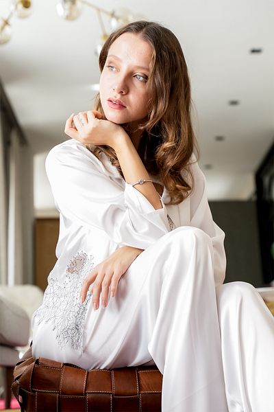 Mita Concept WHITE SATIN FRENCH DATELLI PYJAMAS SET