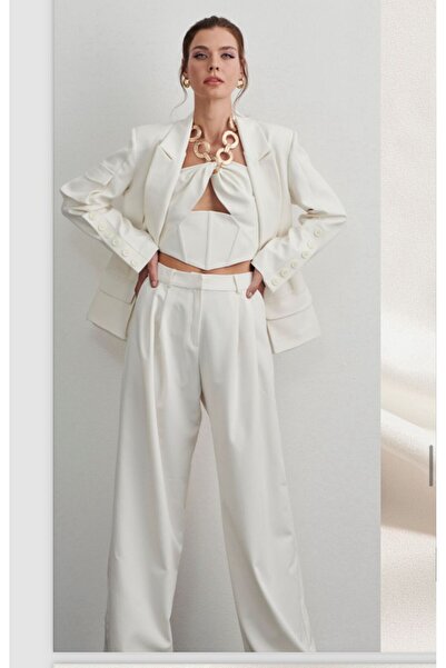 Hürrem Aldinç AKSESUAR DETAYLI CROP