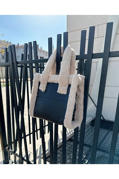 Mojeva Geantă de umăr de mână Helen Square Fluffy Detail pentru femei