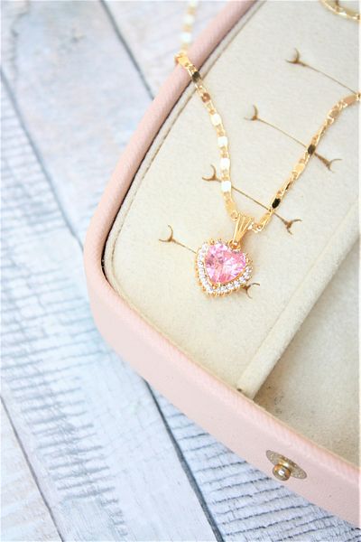 Neva GOLD PLATED THIN ARPA CHAIN PINK COLOR ZIRCON STONE HEART MOUNTED NECKLACE