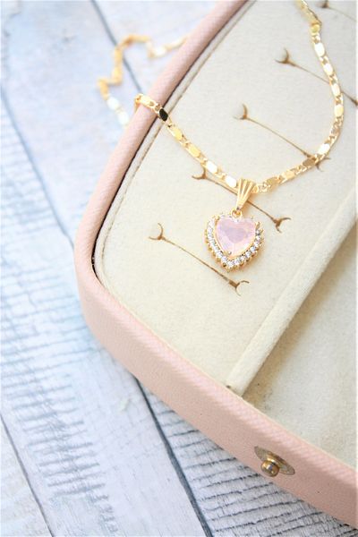 Neva GOLD PLATED THIN ARPA CHAIN PINK COLOR ZIRCON STONE HEART MOUNTED NECKLACE