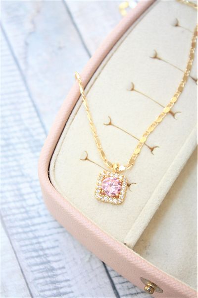 Neva GOLD PLATED THIN ARPA CHAIN SQUARE CUT PINK COLOR ZIRCON SINGLE STONE NECKLACE