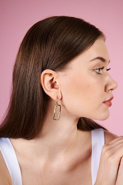 irva collection Κρεμαστά σκουλαρίκια τετράγωνης φιγούρας