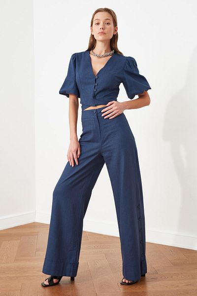 Trendyol Collection Modré široké tkané kalhoty s knoflíkem TWOSS21PL0429 Palazzo