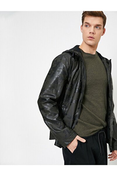 Koton Мъжки дъждобран с камуфлажен камуфлажен щампа и цип с качулка и пенирана памучна подплата