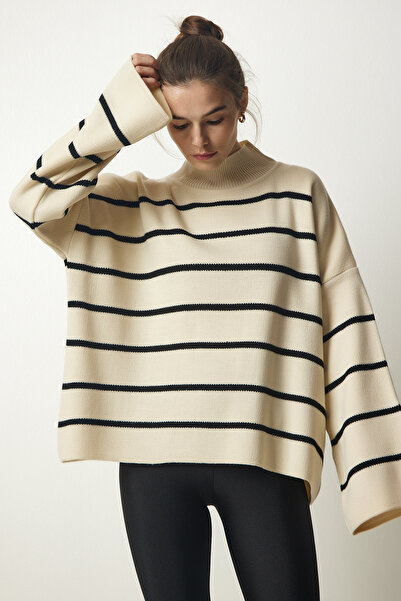 Happiness İstanbul Pulover de damă, crem, cu guler vertical, cu dungi supradimensionate, tricotaje NF00076