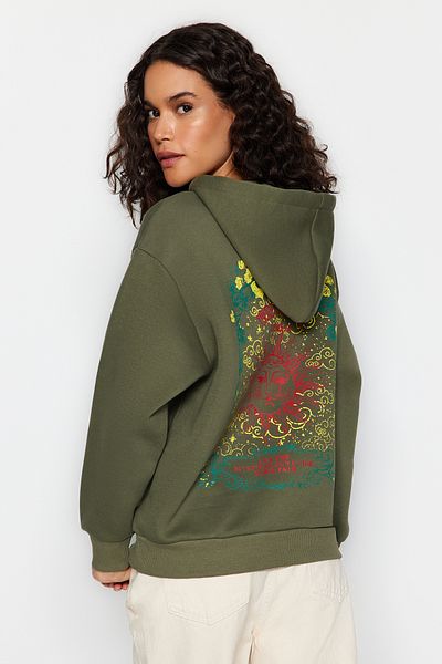 Trendyol Collection Khaki tlustý fleece vnitřní přední a zadní potisk Oversize/Wide Fit pletená mikina TWOAW24SW00296