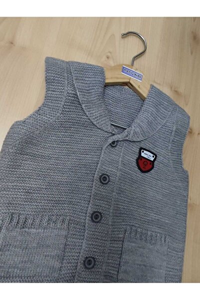 Meriç bebe Baby Boy and Child Seasonal Crest Buttoned Ata Knitwear Vest