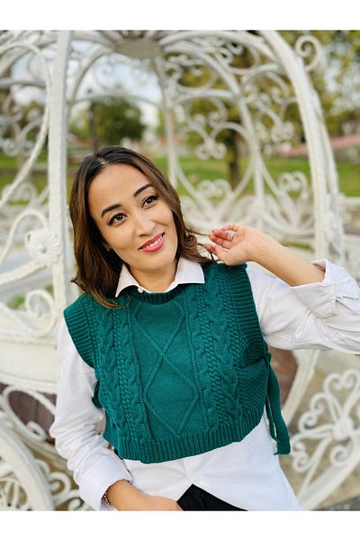 DG AURA SIDE TIE HAIR KNITTED THICK AND STYLISH CYCLING COLLAR SWEETER