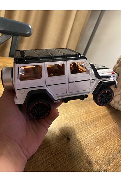 u-toys G65 METAL 1:24 6 أبواب معدنية قابلة للسحب مع صوت وضوء نموذج سيارة قابلة للجمع