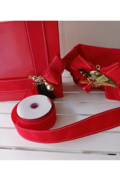 Helvacıoğlu Çikolata Kenarı Beyaz desenli, Kenarı Telli Yılbaşı ve Özel gün K...