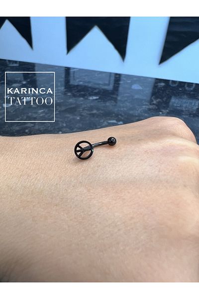 Karınca Piercing ثقب الحواجب باللون الأسود رمز السلام روك دايث
