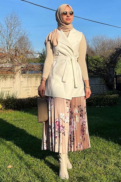 Rabia Şamlı Πλισέ Μπεζ φούστα με floral σχέδιο