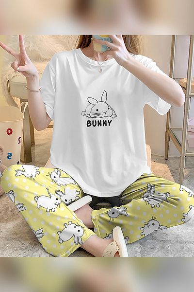 PEMBİŞ HOMEWEAR Cozy Zezeyle Trend T-Shirt Trousers Bunny Printed Pajama Set