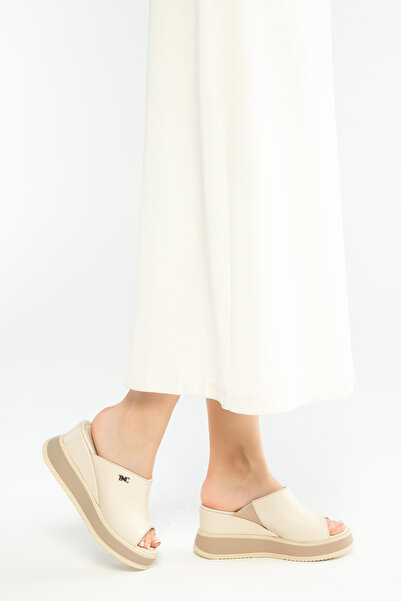 Tamer Tanca شبشب نسائي بكعب من الجلد الطبيعي 963 125 Bn Trlk Y23