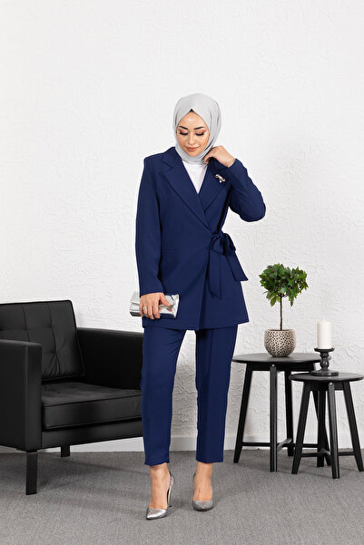 Stilife ПОДВІЙНИЙ КОСТЮМ З БРЮКАМИ З КРЕПОВОЇ ТКАНИНИ З БІЧНОЮ ЗАСТІБКОЮ НА КУРТЦІ