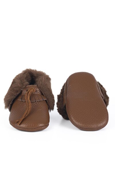 YoYo Junior Accessoires aus echtem Leder, braunes Wildleder, Außenpelz, detaillierte Babyschuhe