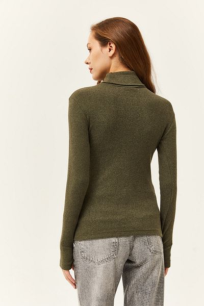 Olalook Női khaki garbó nyakú, részletes lycra blúz, BLZ-19001644