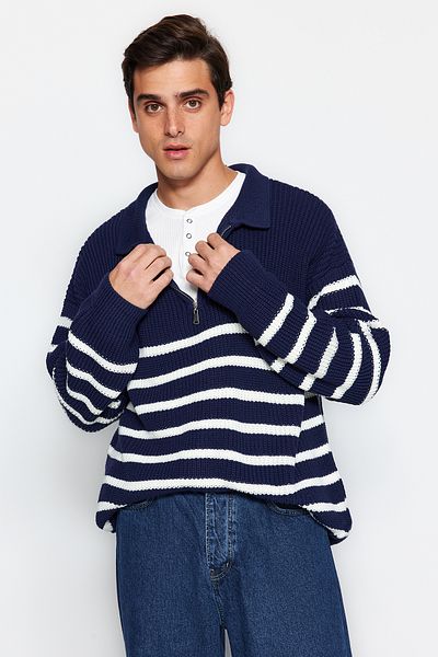 Trendyol Collection Polo nyakú csíkos sötétkék túlméretes kötöttáru pulóver - TMNAW24KZ00018