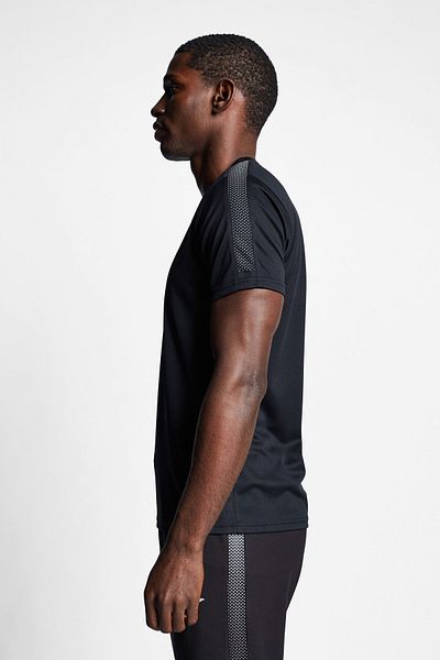 Lescon Tricou negru cu mânecă scurtă pentru bărbați 22b-1124