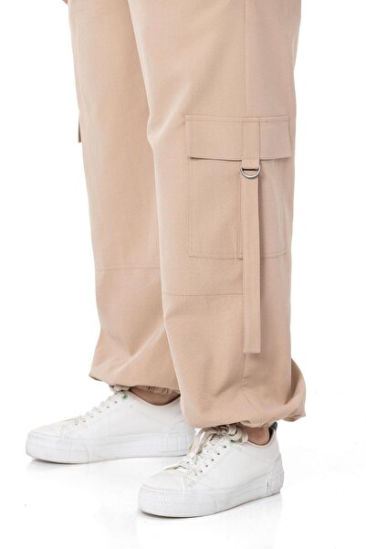 DISENTIS MODEST Large Size Mink Parachute Pants with Elastic Waist and Cargo Pockets