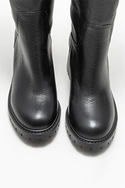 Elle Shoes Fekete bőr női sarkú csizma