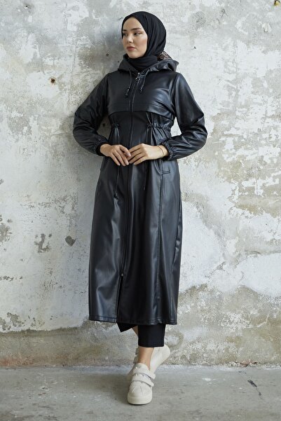 InStyle Clara Tunnel Belt Leather Cap - Black