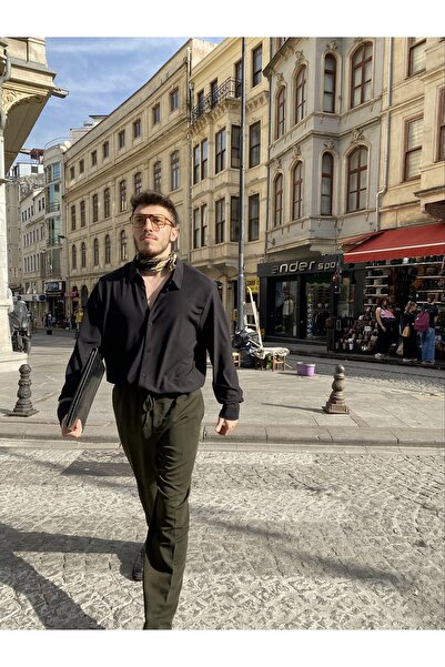 Pastelist. Premium ince fitilli dökümlü erkek gömlek