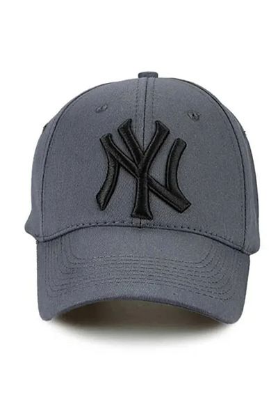 MinaCarin New York Unisex Smoked Hat