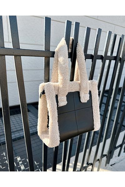 Mojeva Geantă de umăr de mână Helen Square Fluffy Detail pentru femei