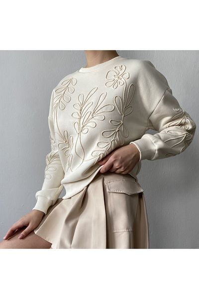 minaaise 26071 Model Ecru Embroidered Short Sweatshirt