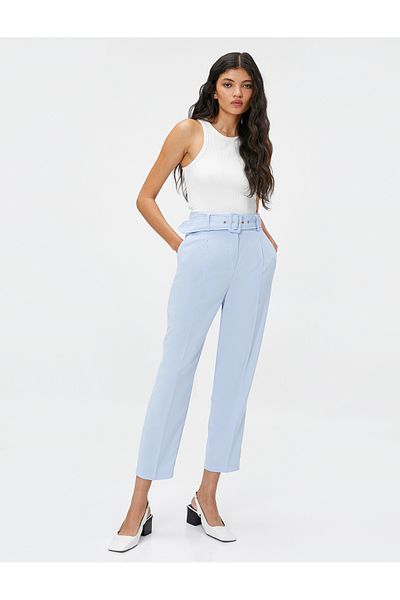 Koton Kurze Karottenhose aus Stoff mit Gürtel und Taschen