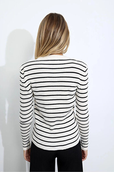 Laluvia Ecru Crew Neck Striped Knitwear Sweater