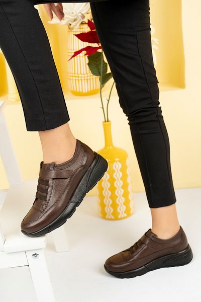 Akgün Terlik Women's Genuine Leather Brown Casual Comfort Shoes