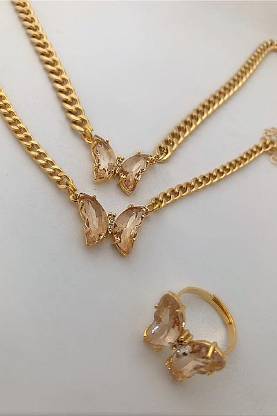 soiestore مجموعة سوار وقلادة على شكل فراشة من ماريبوسا باللون الذهبي