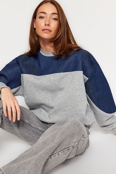 Trendyol Collection Gray Thick Inside Fleece Denim Detailed Balloon Sleeve Oversize/Wide Fit Knitted Sweatshirt TWOAW24SW00204