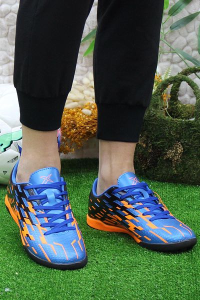Kinetix Pantofi de fotbal pentru bărbați Bane TF 3PR Produs original Turf Field Astroturf