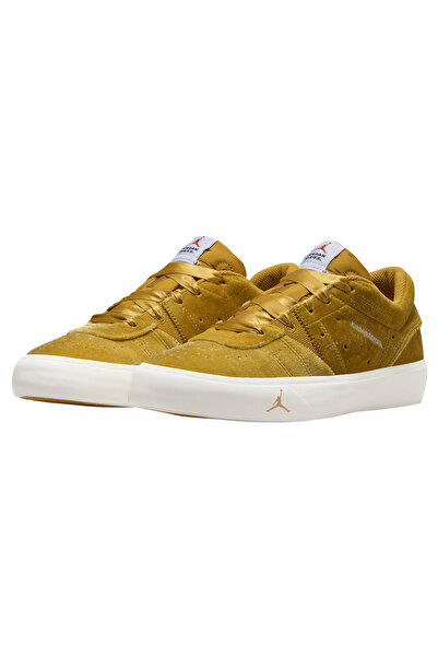 Nike AIR JORDAN SERIES 01 GOLD VELVET