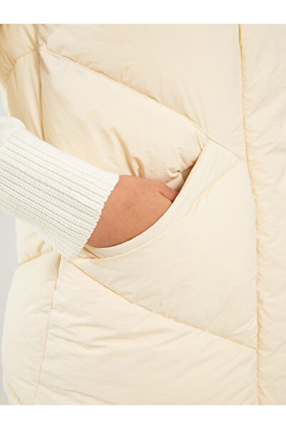 LC Waikiki Women's Puffer Hooded Vest