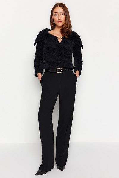 Trendyol Collection Чорний светр-пуловер TWOAW24KZ00741