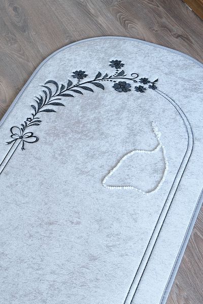 Veldena Knee Pain-Free Floral Velvet Prayer Rug
