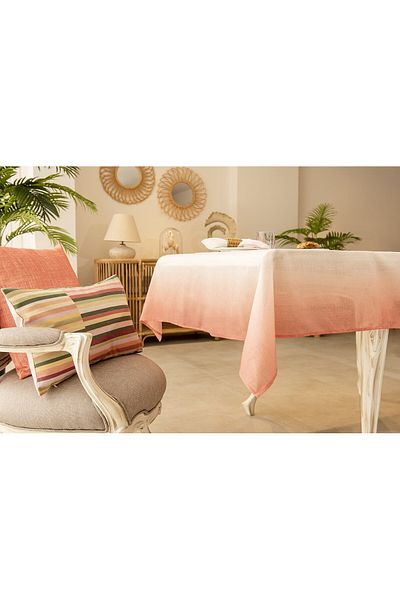 Gül Güler Gradient Printed Tablecloth