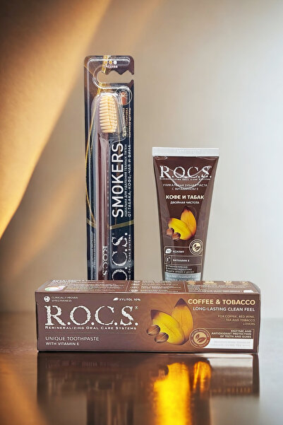 R.O.C.S. Kahve Lekelerine Karşı Diş Macunu 74g Leke Silici Diş Fırçası Seti