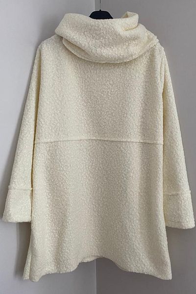 AYASOFYA OTANTIK Women's Italian White Buttoned Pocket Hooded Boucle Coat