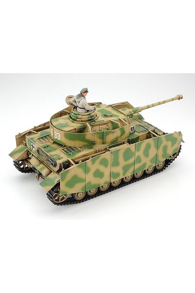TAMIYA 1/35 German Panzerkampfwagen IV AusfH Sd.kfz.161/1 Plastic Tank Model Kit, Disassembled Hobby Set